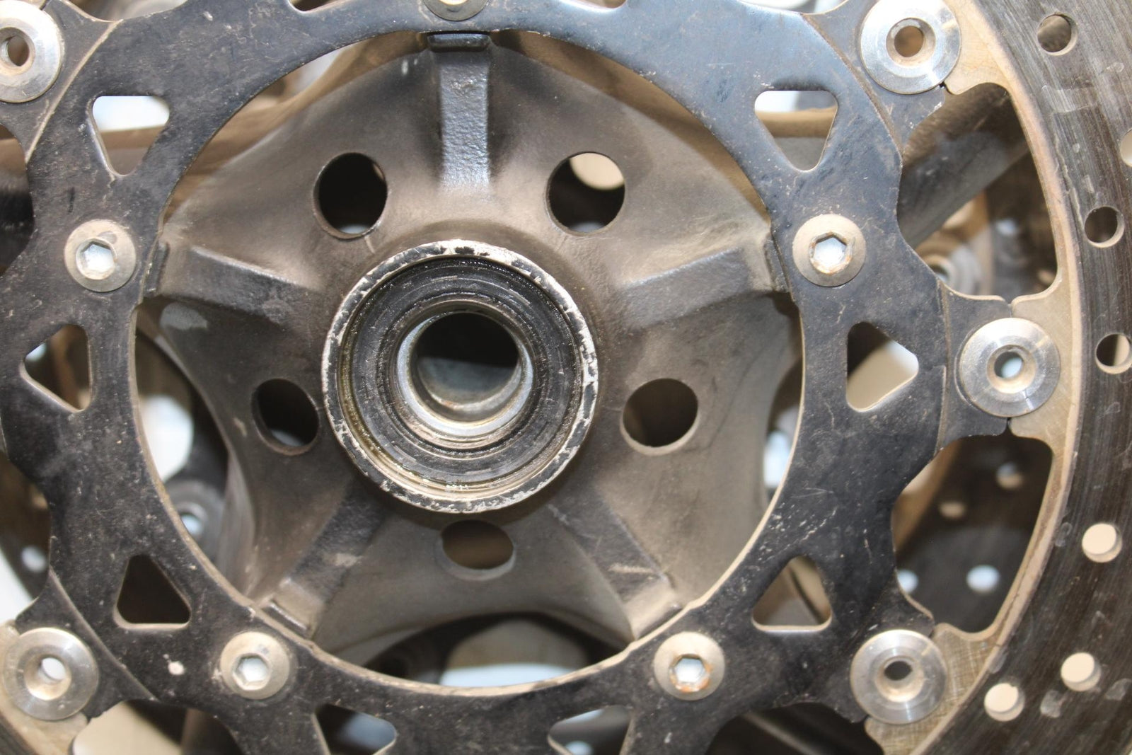 05 YAMAHA YZF R6S FRONT WHEEL LEFT RIGHT BRAKE ROTORS DISCS BB600