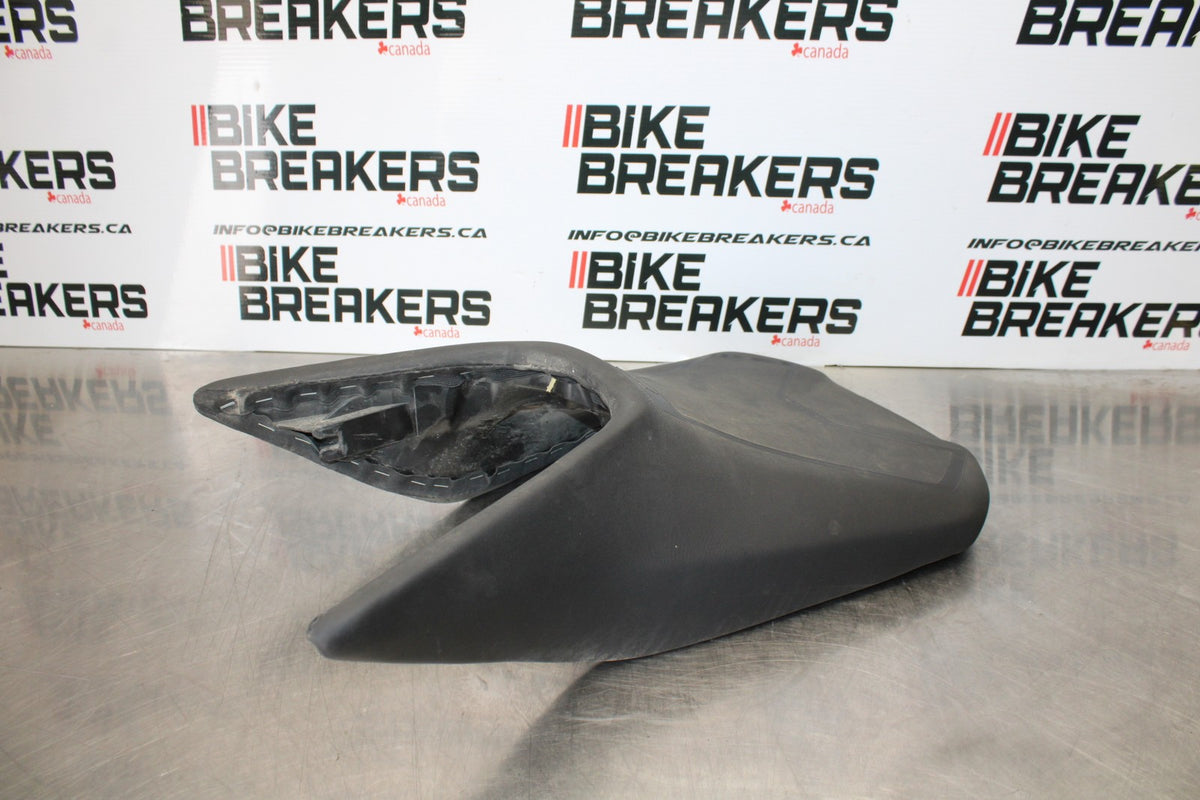 17-22 KTM 390 DUKE FRONT DRIVERS SEAT PAD SADDLE PILLION BB180