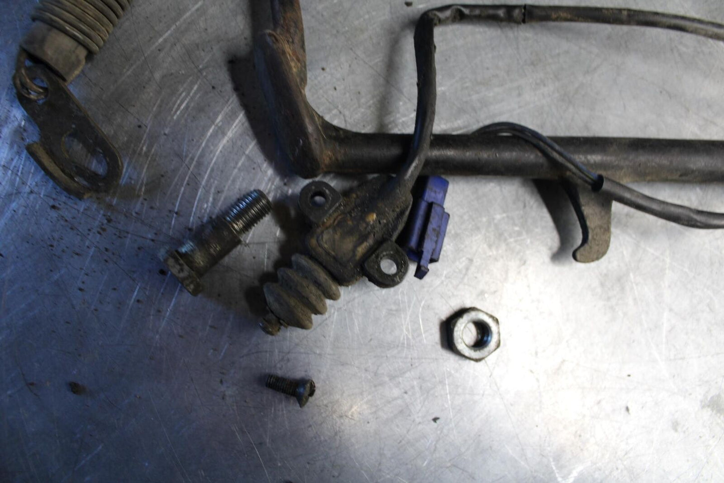 89-90 YAMAHA FZR600 KICKSTAND SIDE KICK STAND 4BP-27311-00-00 BB76