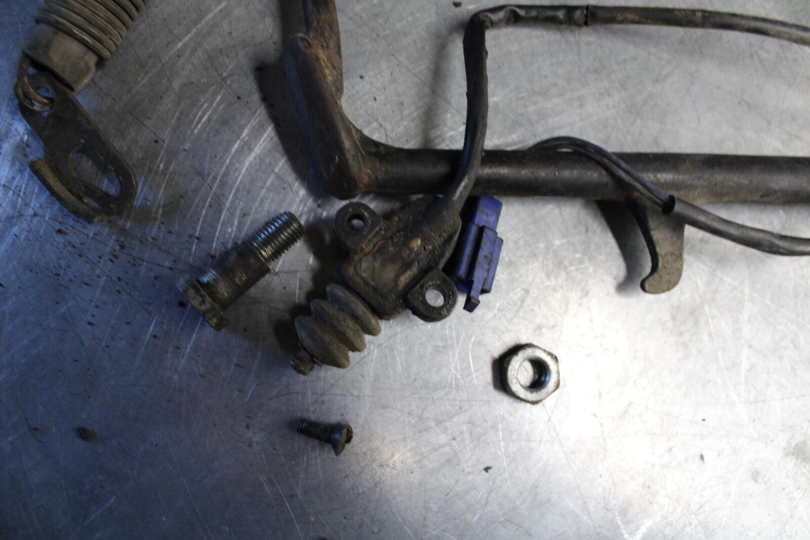 89-90 YAMAHA FZR600 KICKSTAND SIDE KICK STAND 4BP-27311-00-00 BB76