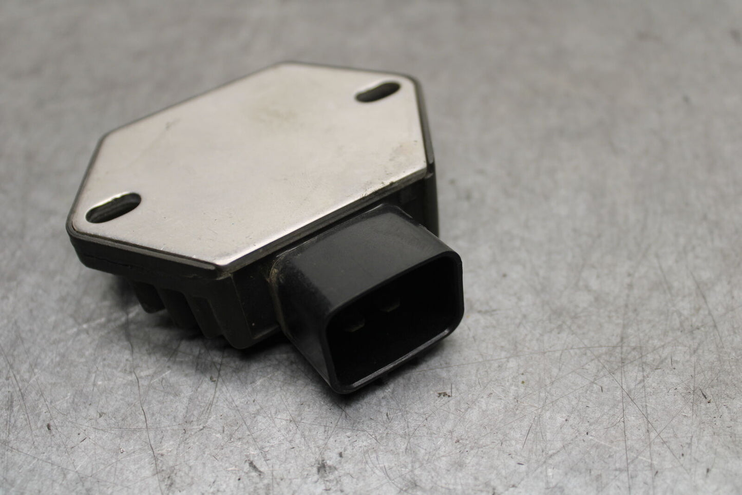 04-06 HONDA SHADOW 750 VT750C RECTIFIER VOLTAGE REGULATOR BB352