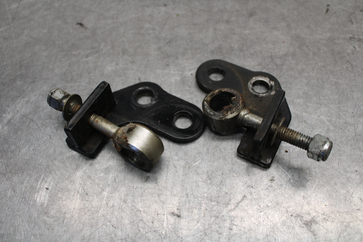04-16 HARLEY-DAVIDSON SPORTSTER 883 CHAIN TENSIONER ADJUSTMENT BRACKETS BB680