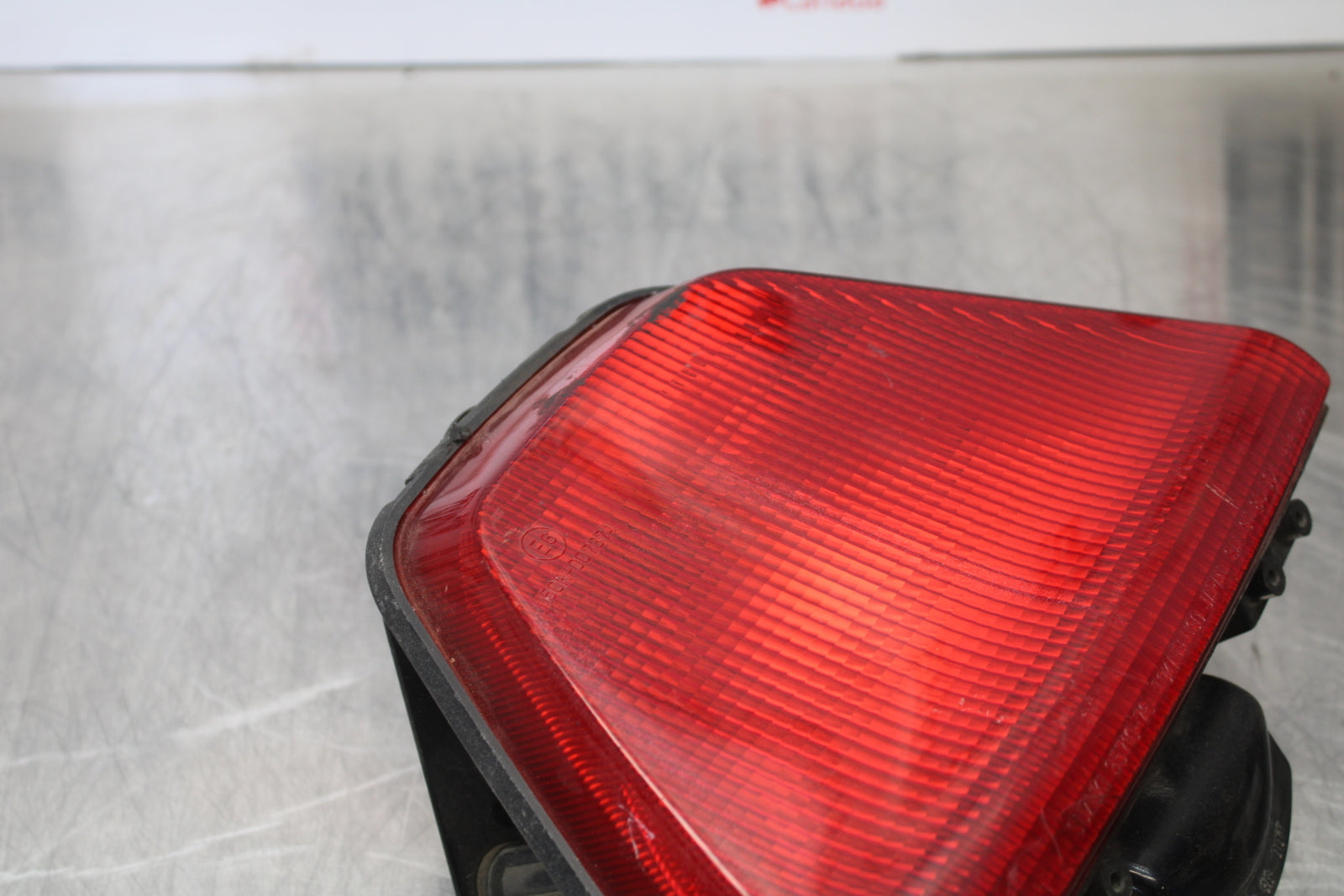 94 SUZUKI KATANA 750 REAR TAIL TAILLIGHT BACK BRAKE LIGHT BB16