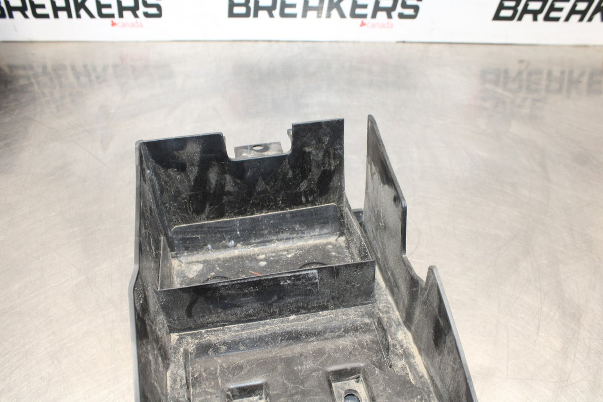 24-25 KAWASAKI NINJA 500 ABS REAR BACK TAIL UNDERTAIL BATTERY TRAY PLASTIC BB899