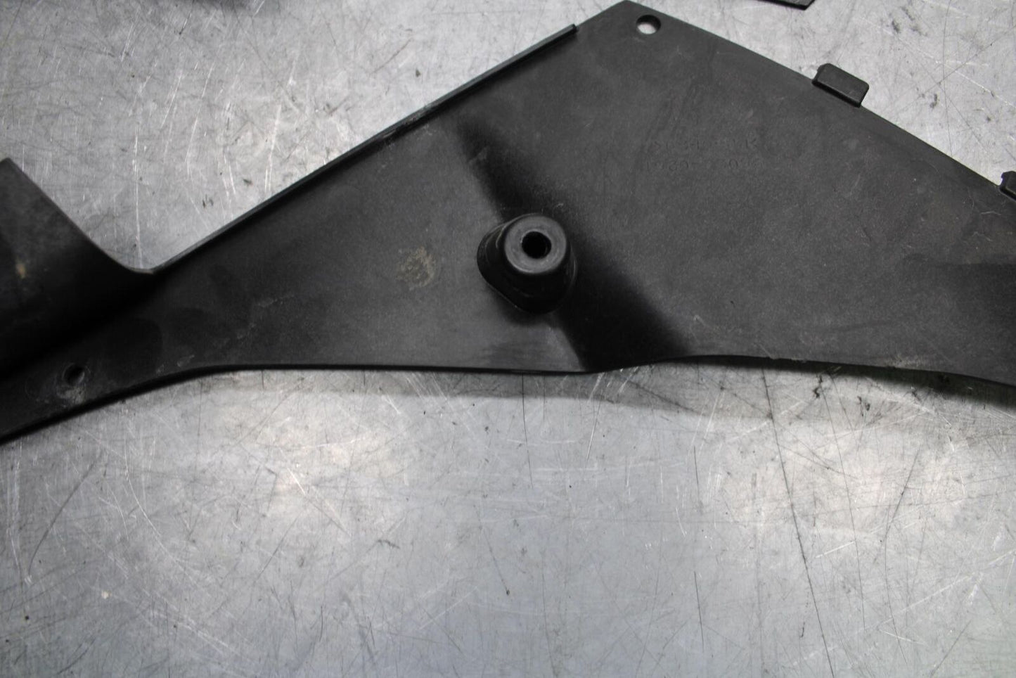 2009 Kawasaki Ninja ZX6R ZX600R  INNER FAIRINGS COWLS PANELS TRIMS BB548