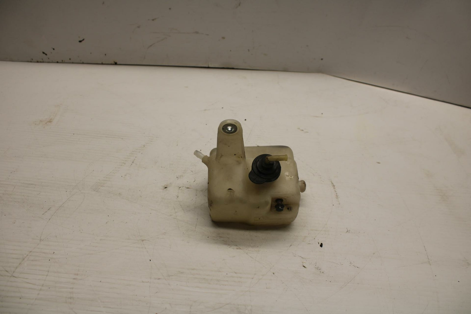 06 YAMAHA YZF R1 COOLANT WATER TANK RESERVOIR BOTTLE 5VY-21871-00-00 BB282