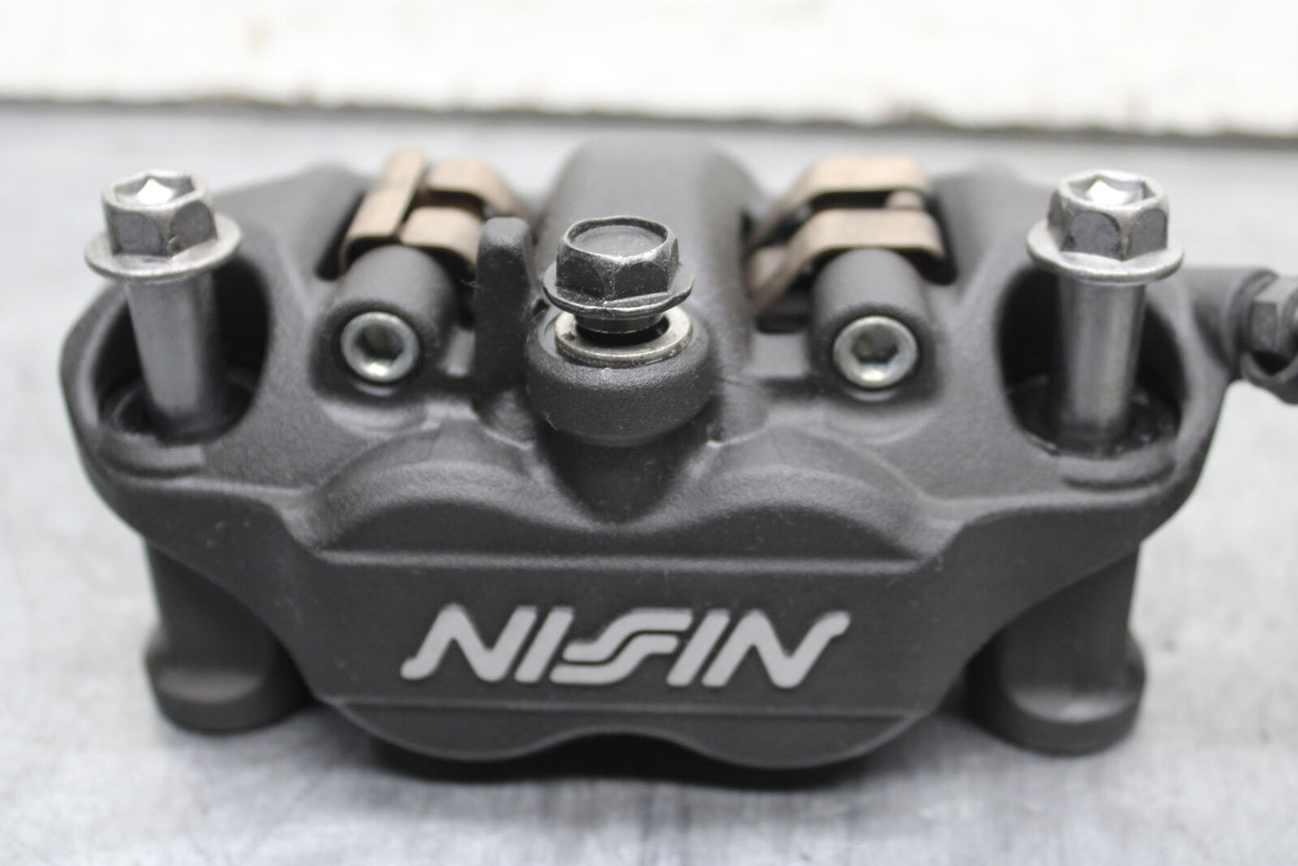 13-18 KAWASAKI NINJA ZX6R RIGHT LEFT FRONT BRAKE CALIPER SET PAIR CALIPERS BB666