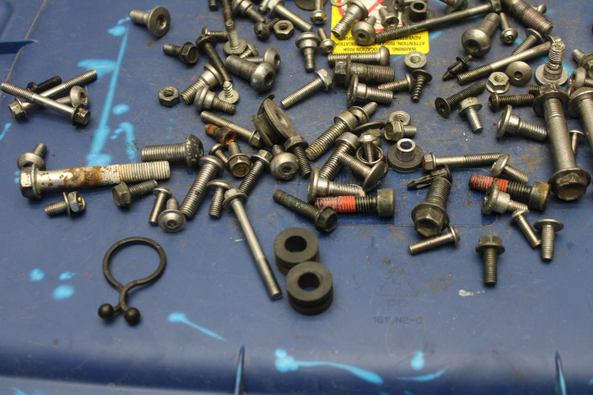 07-08 KAWASAKI NINJA ZX6R  MOUNTING BOLTS HARDWARE MOTOR SCREWS BB203