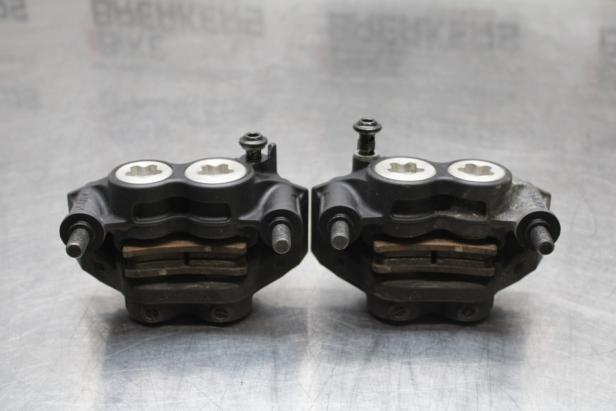 22-25 YAMAHA YZF R7 RIGHT LEFT FRONT BRAKE CALIPER SET PAIR CALIPERS BB176