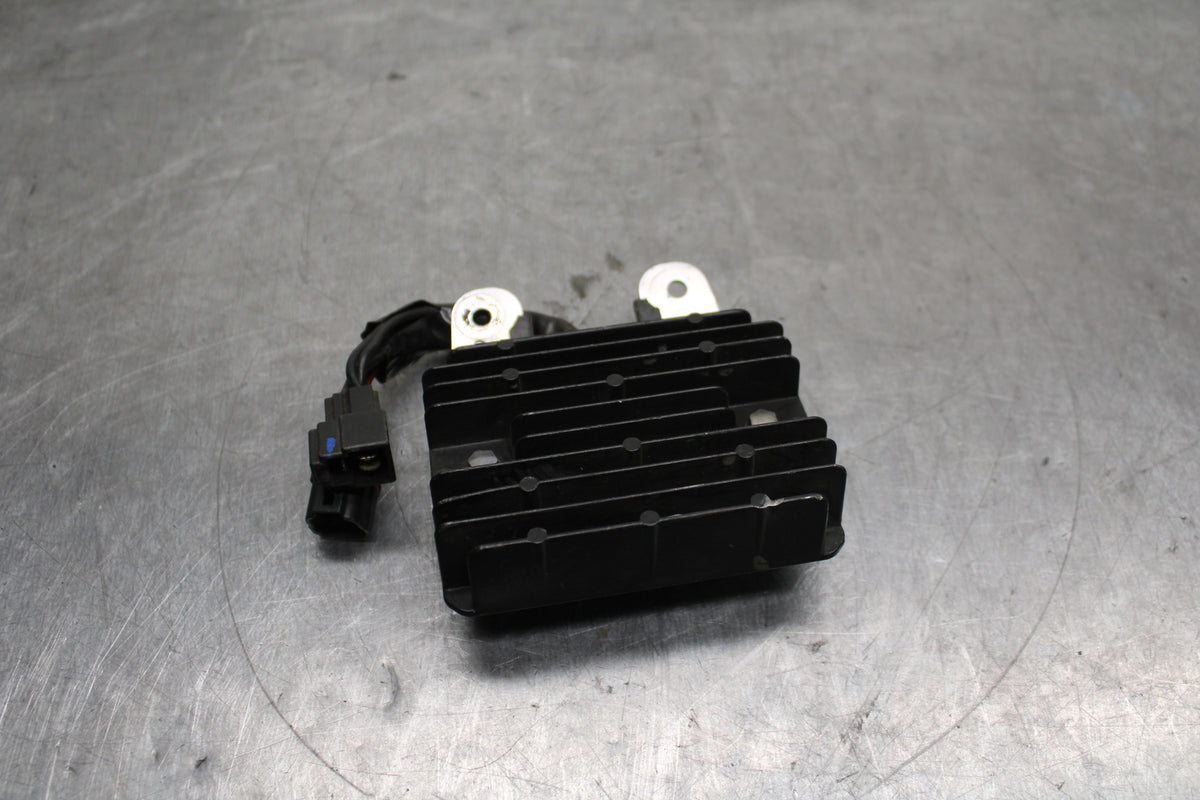 08-10 SUZUKI GSXR 600 RECTIFIER VOLTAGE REGULATOR BB130