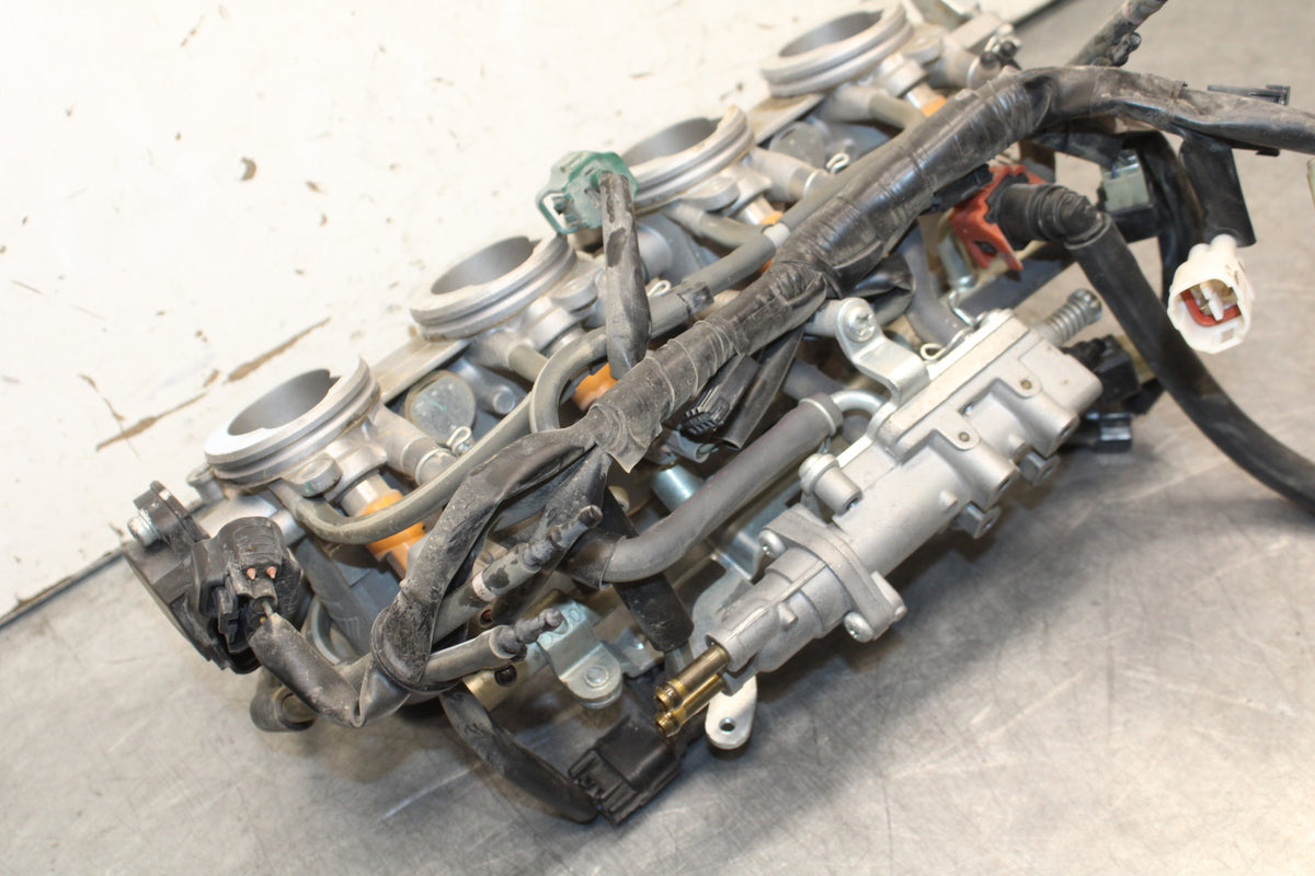 09-15 YAMAHA FZ6R MAIN FUEL INJECTORS / THROTTLE BODIES 20S-13750-00-00 BB686