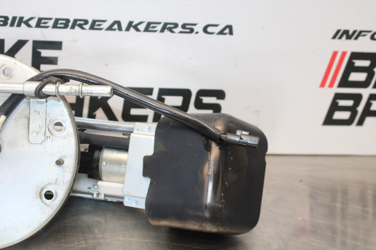 12 HONDA CB1000R FUEL PUMP GAS PETROL SENDER UNIT BB200