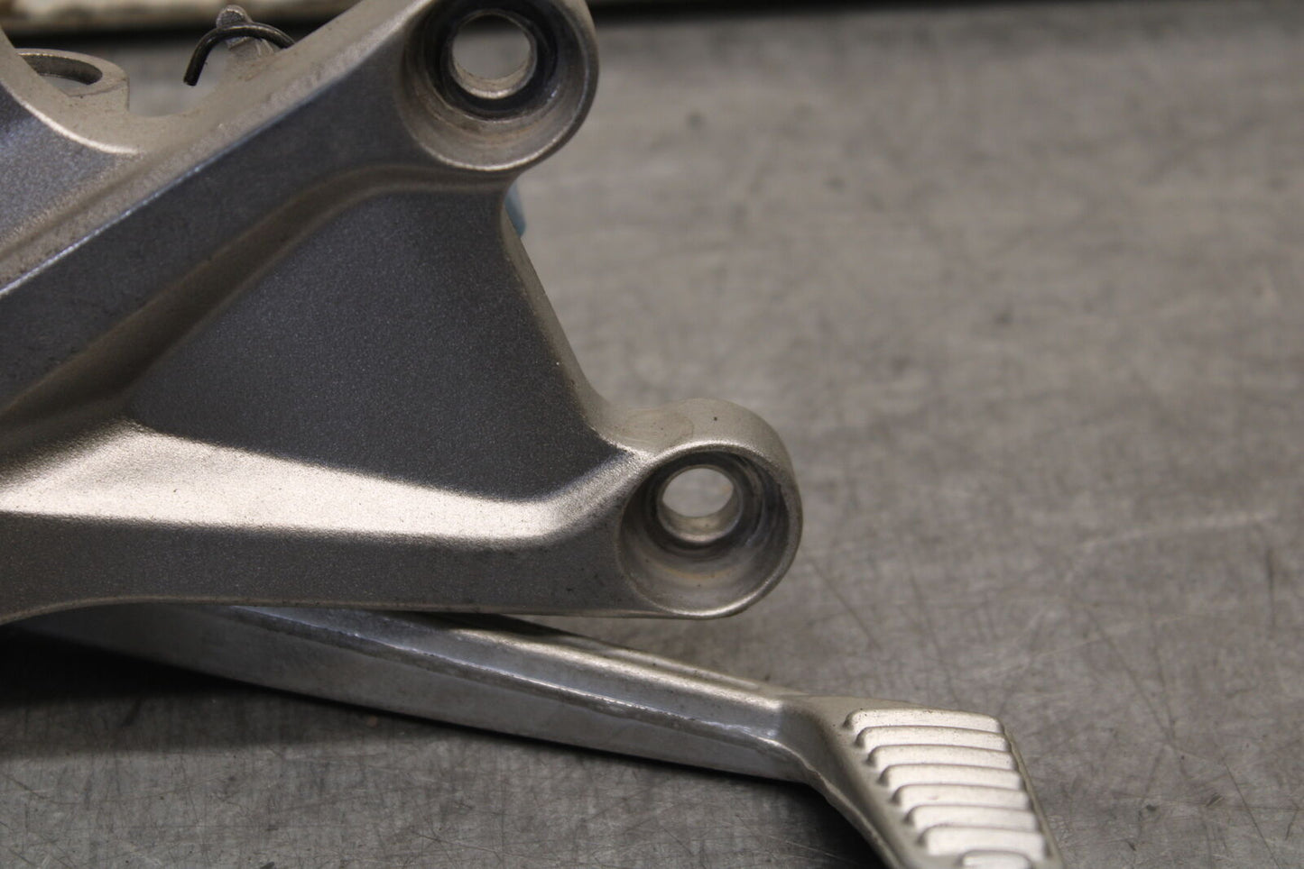 17-21 HONDA CBR1000RR SP RIGHT REARSET REAR SET DRIVER FOOT PEG REST STOP BB681