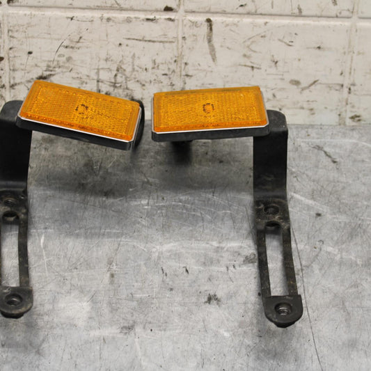 2005 Kawasaki Vulcan 1600 VN1600D Nomad REFLECTOR GARNISH MARKER BB556