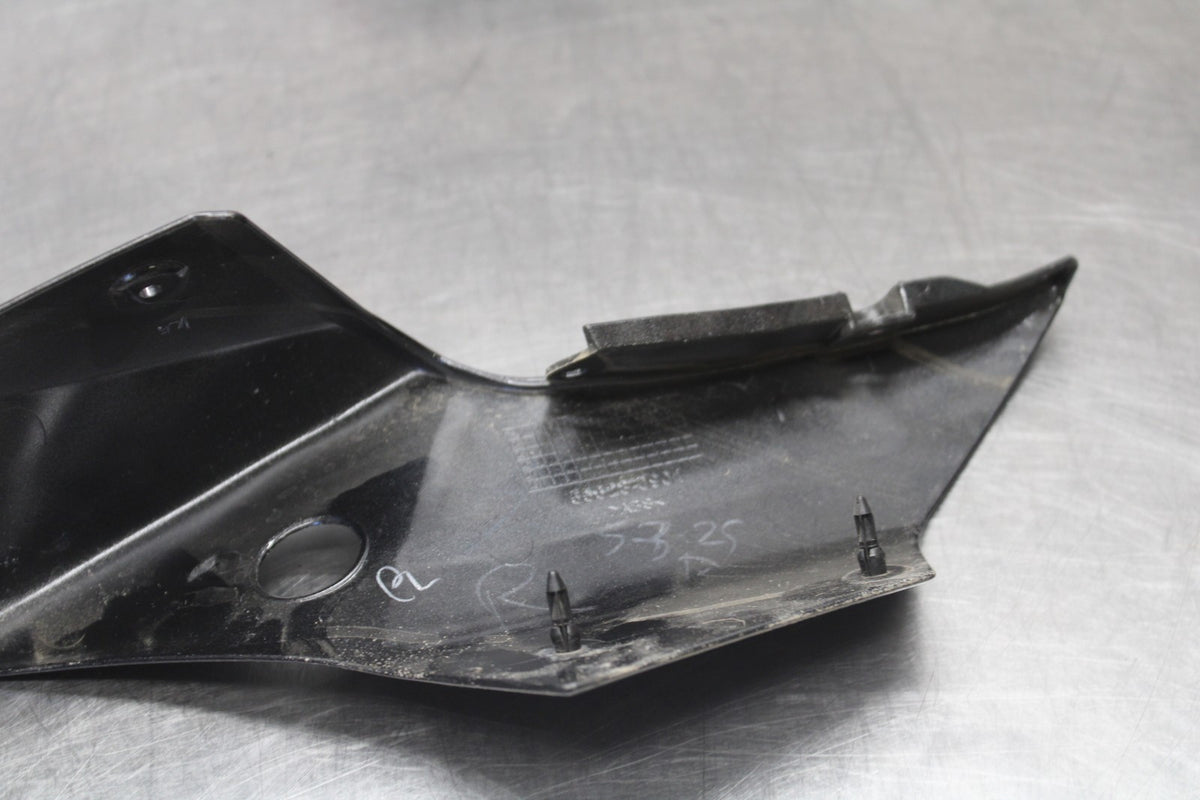 25 KAWASAKI Z900 LEFT REAR BACK TAIL FAIRING COWL SHROUD BB928