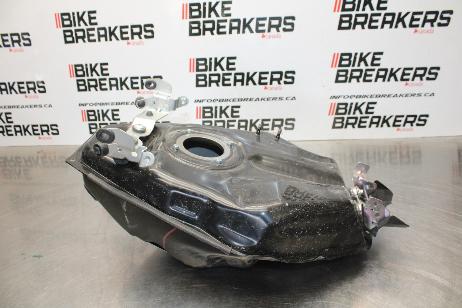 22-25 YAMAHA YZF R7 GAS TANK FUEL CELL PETROL RESERVOIR BB176