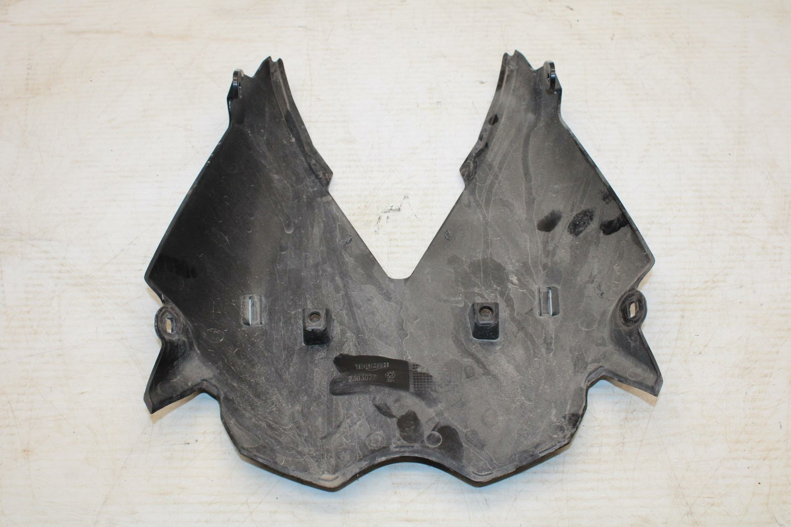 07-16 TRIUMPH STREET TRIPLE REAR BACK TAIL UNDERTAIL FAIRING COWL FENDER BB356