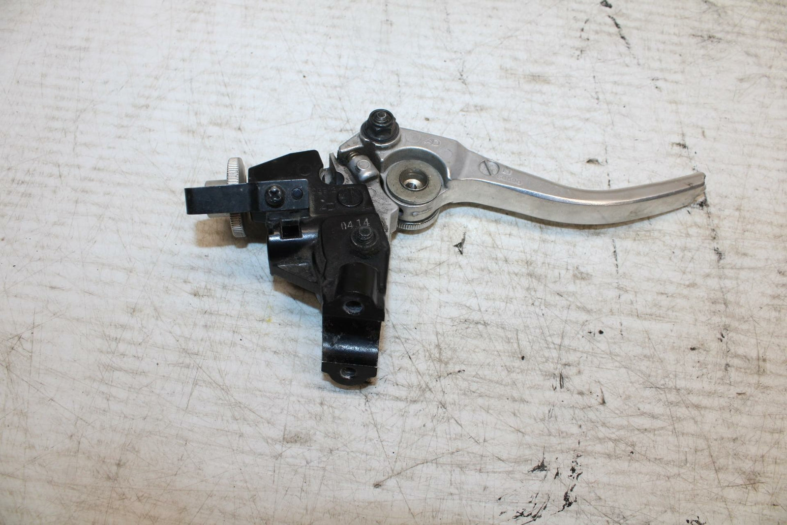 08-11 TRIUMPH SPEED TRIPLE CLUTCH PERCH MOUNT WITH LEVER BB366 