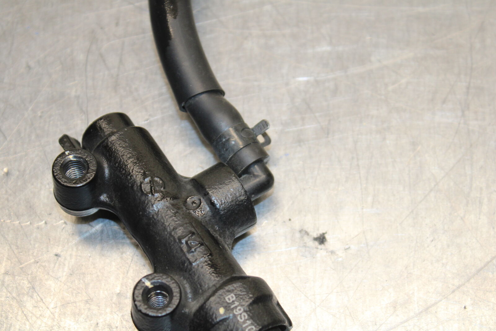 19-22 KAWASAKI Z400 REAR BACK BRAKE MASTER CYLINDER W RESERVOIR BB738