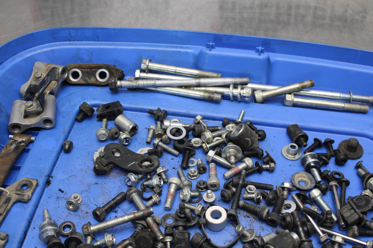 17-22 KTM 390 DUKE ENGINE MOUNTING BOLTS HARDWARE MOTOR SCREWS BB180