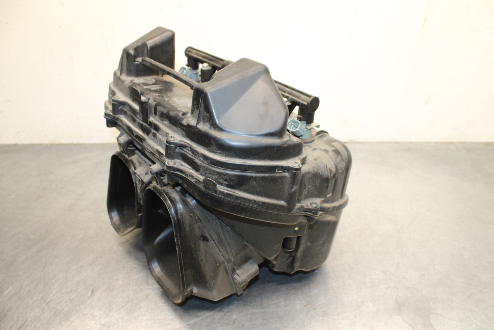 09 HONDA CBR600RR AIRBOX AIR INTAKE FILTER BOX BB760