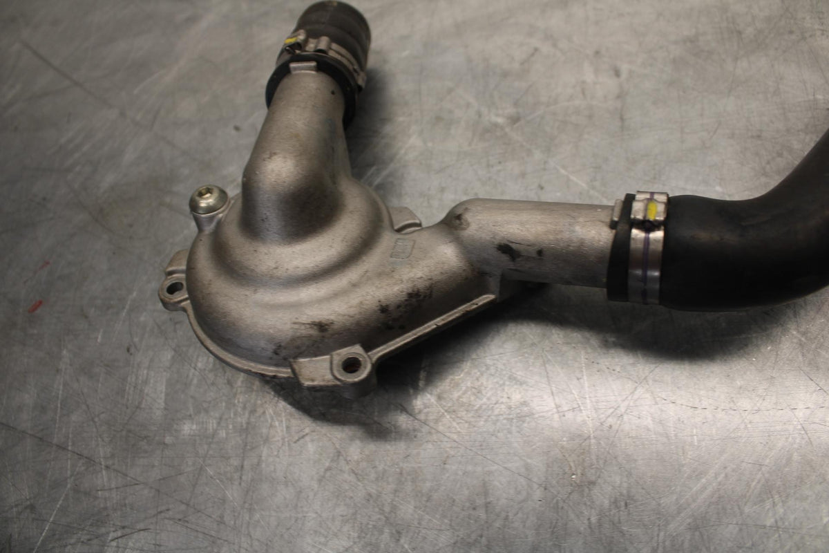 2010 Aprilia RSV1000R ENGINE WATER COOLANT PUMP COVER BB513