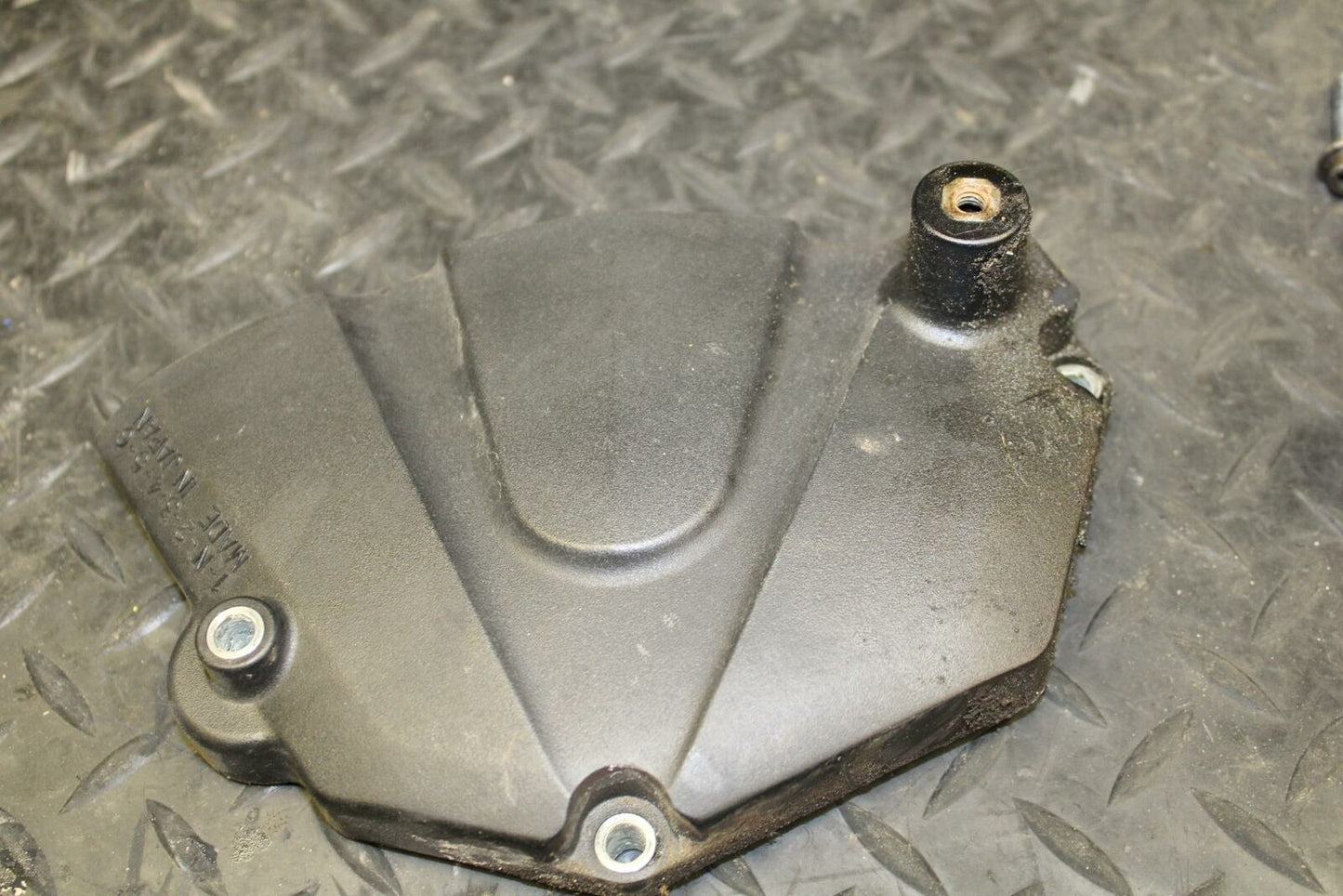 08-09 YAMAHA YZF R6S ENGINE SPROCKET COVER BB178