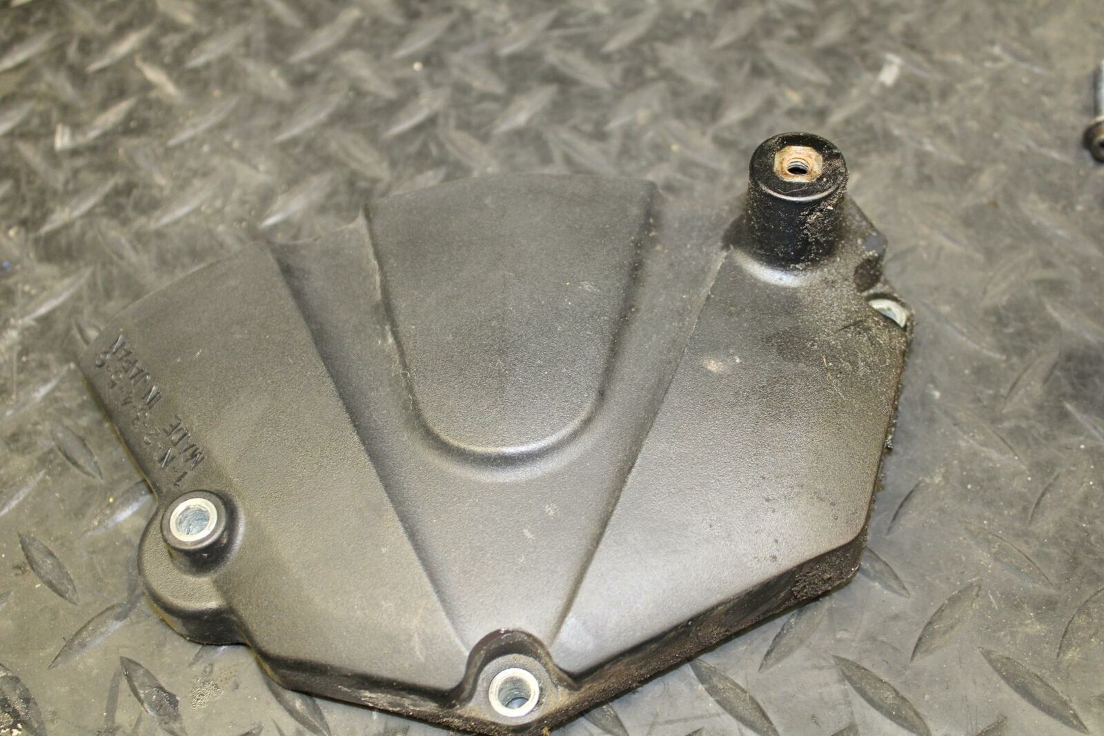 08-09 YAMAHA YZF R6S ENGINE SPROCKET COVER BB178