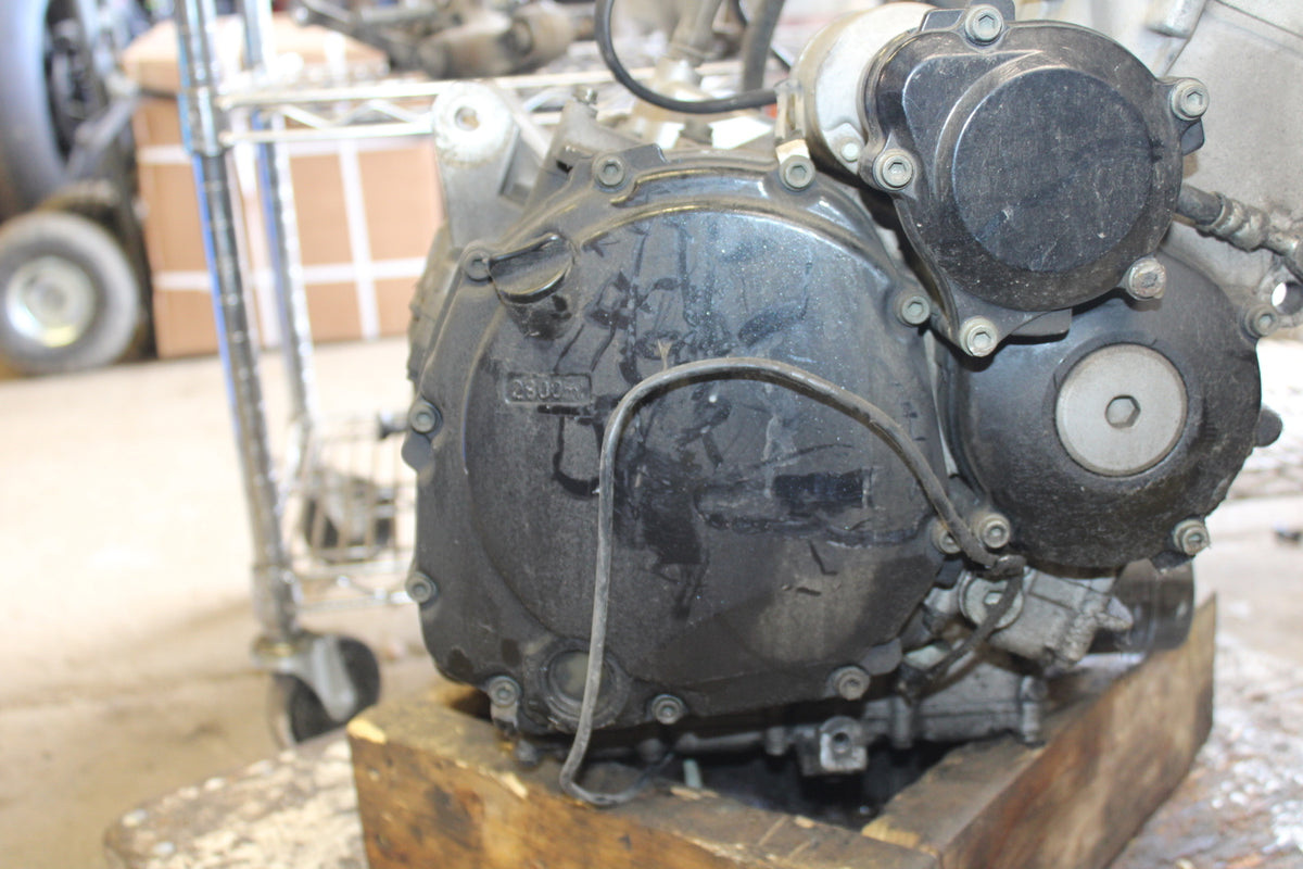 01-03 SUZUKI GSXR600 ENGINE MOTOR  BB145