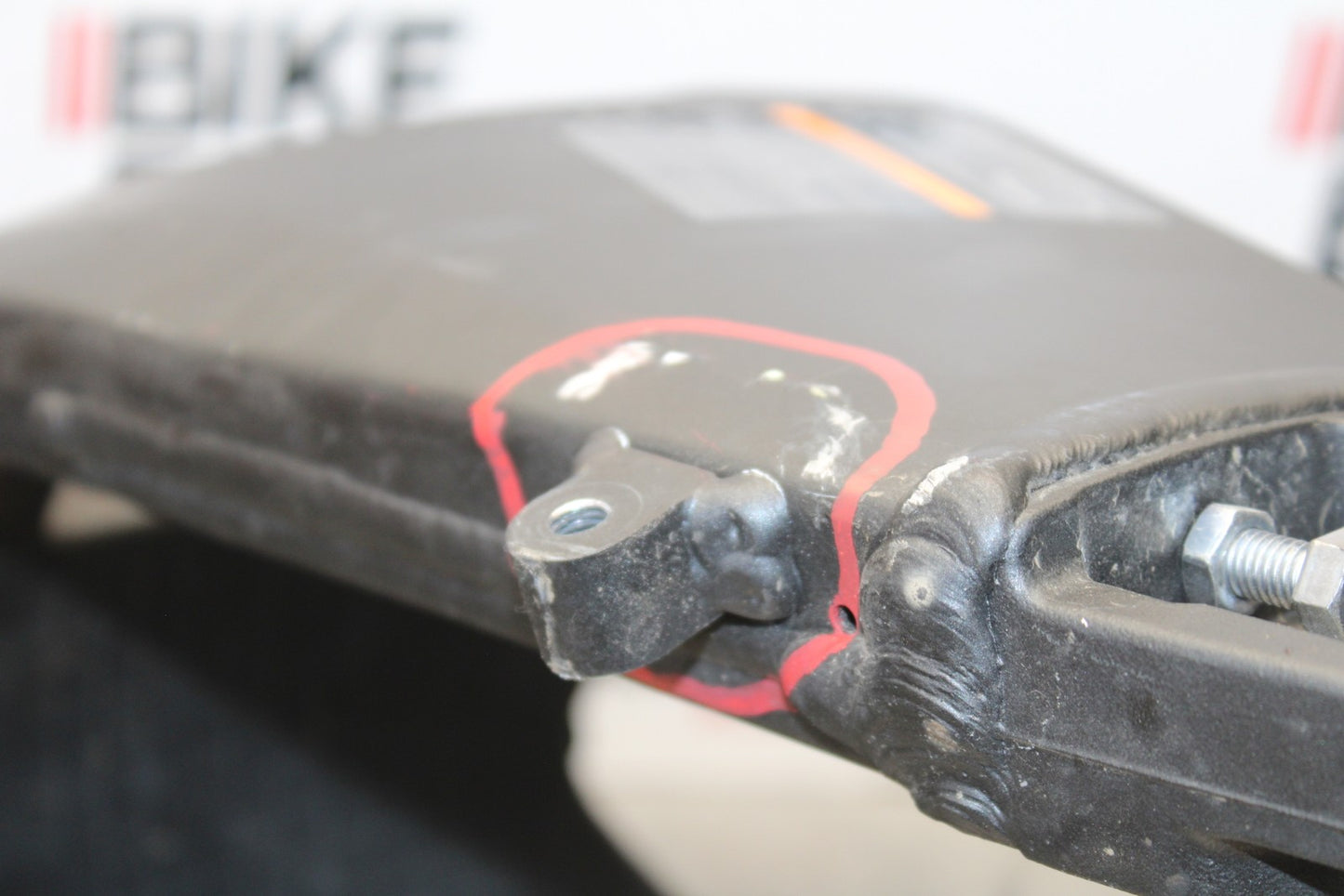 21-23 KAWASAKI NINJA ZX6R REAR SWINGARM BACK SUSPENSION SWING ARM BB179