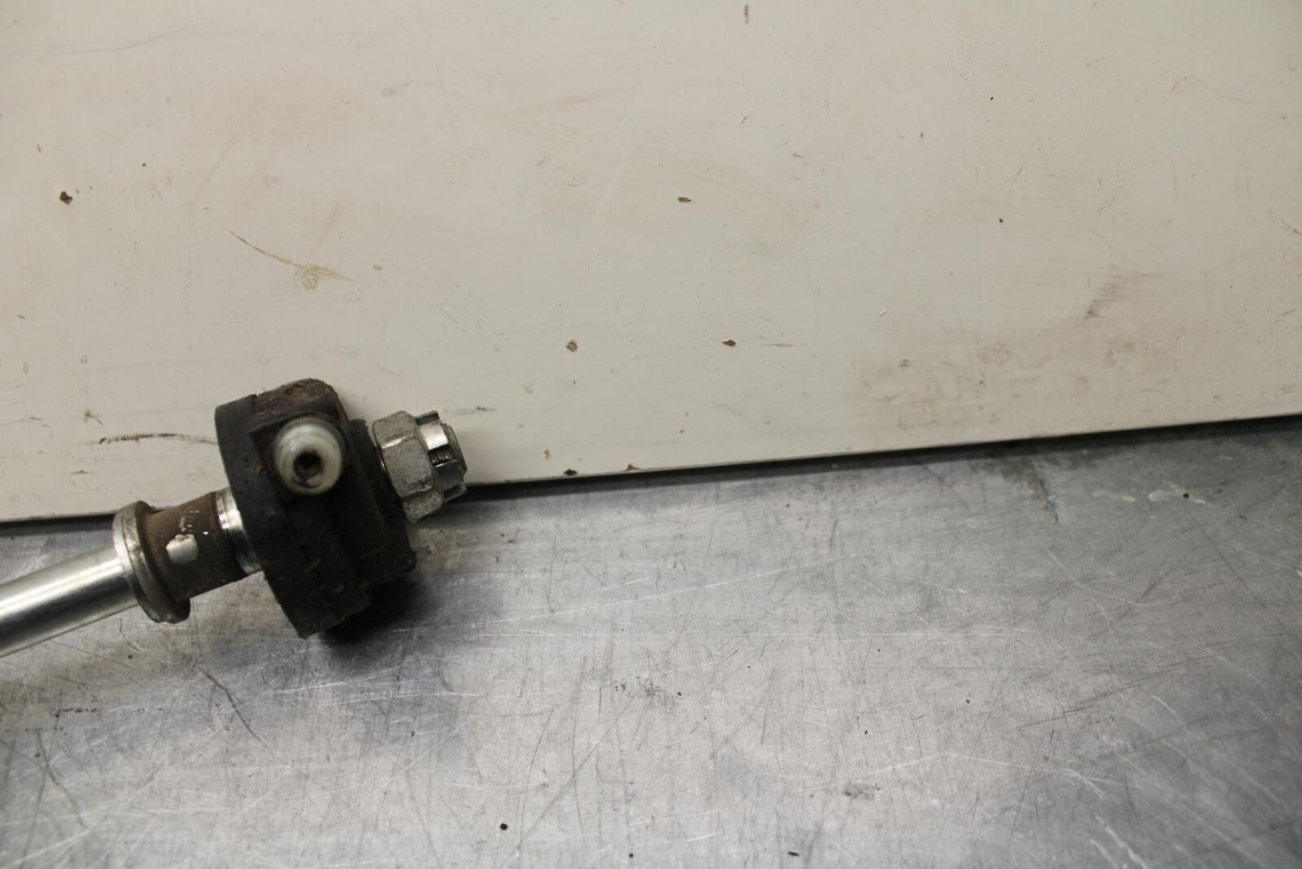 08-12 KAWASAKI NINJA 250R EX250J FRONT WHEEL RIM AXLE PIVOT BOLT BB612