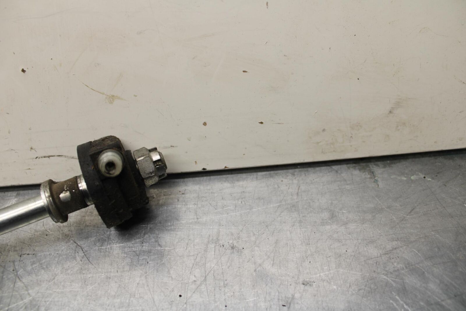 08-12 KAWASAKI NINJA 250R EX250J FRONT WHEEL RIM AXLE PIVOT BOLT BB612