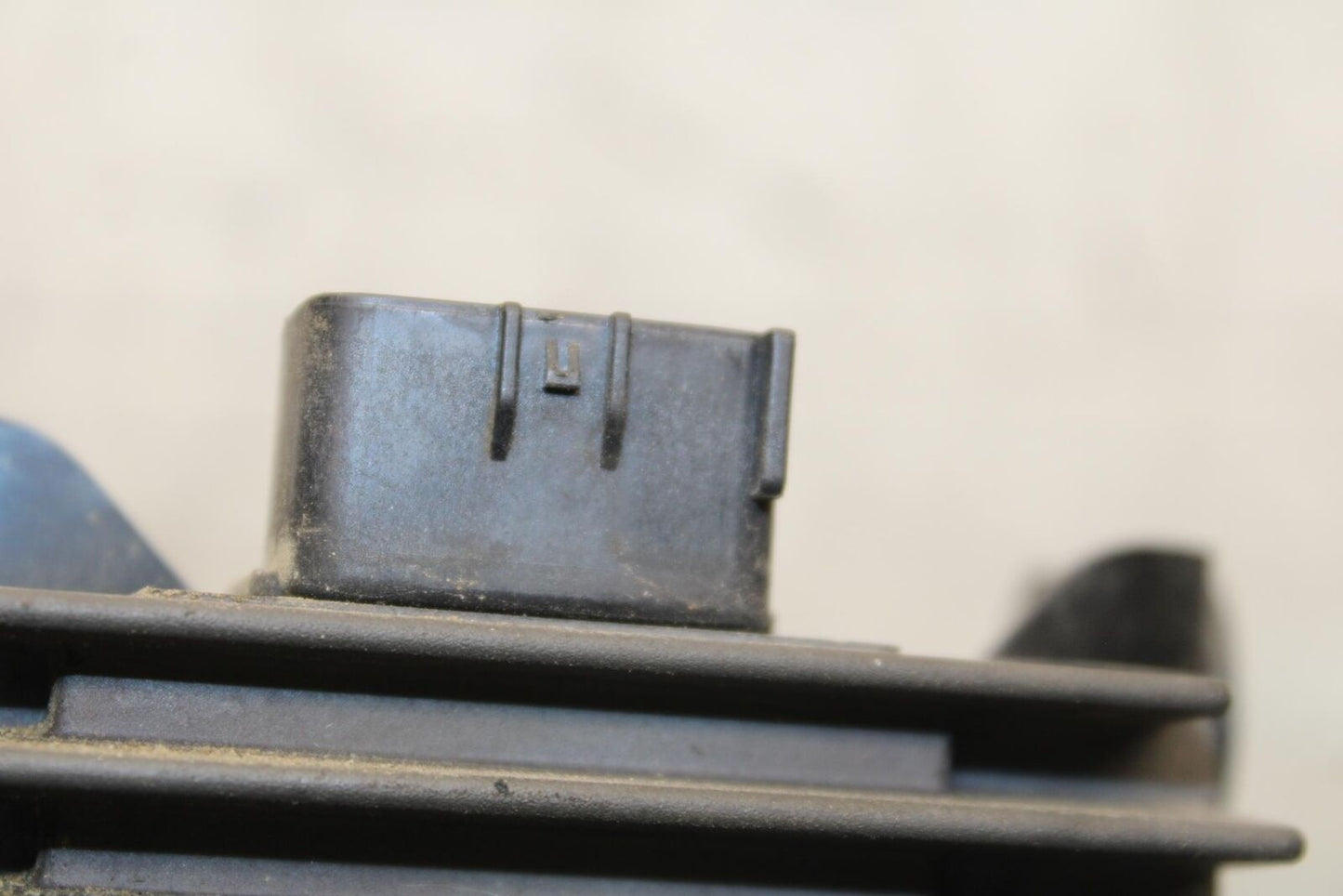 2014 Kawasaki Ninja 650 EX650E RECTIFIER VOLTAGE REGULATOR 21066-0033 BB569