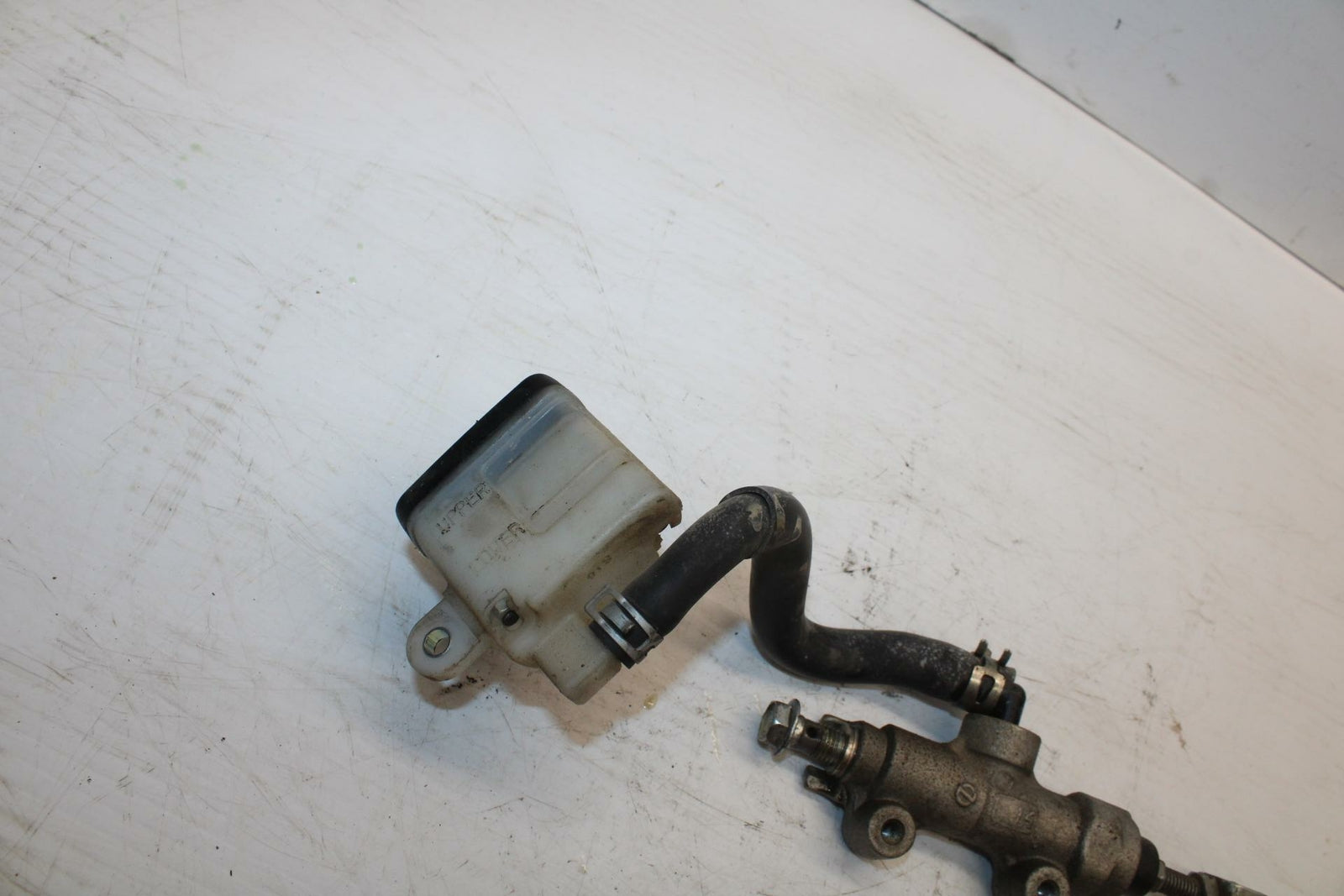 06-07 SUZUKI GSXR600 REAR BACK BRAKE MASTER CYLINDER W RESERVOIR BB275