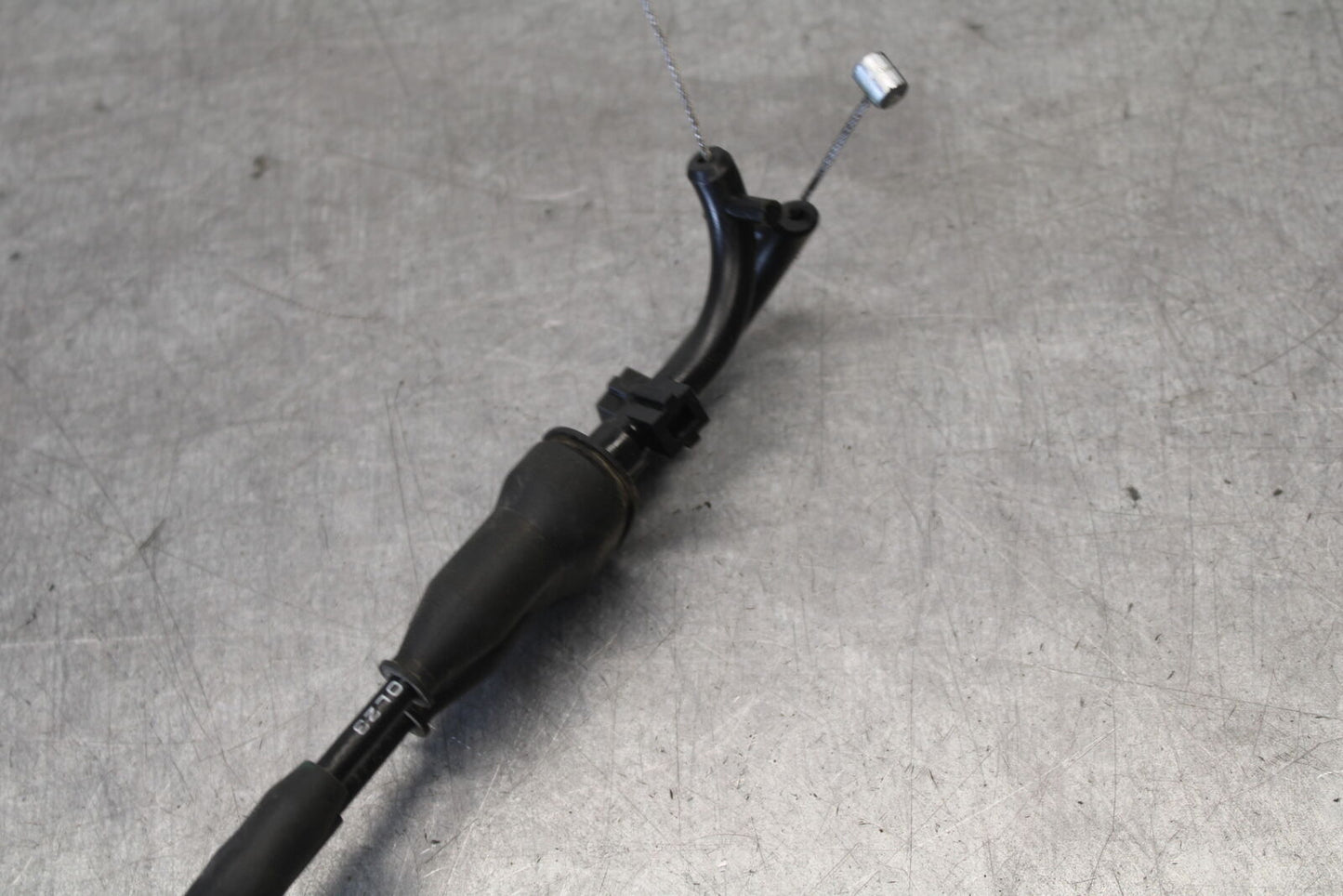 09-14 YAMAHA YZF R1 THROTTLE CABLES LINES 14B-26302-01-00 BB696