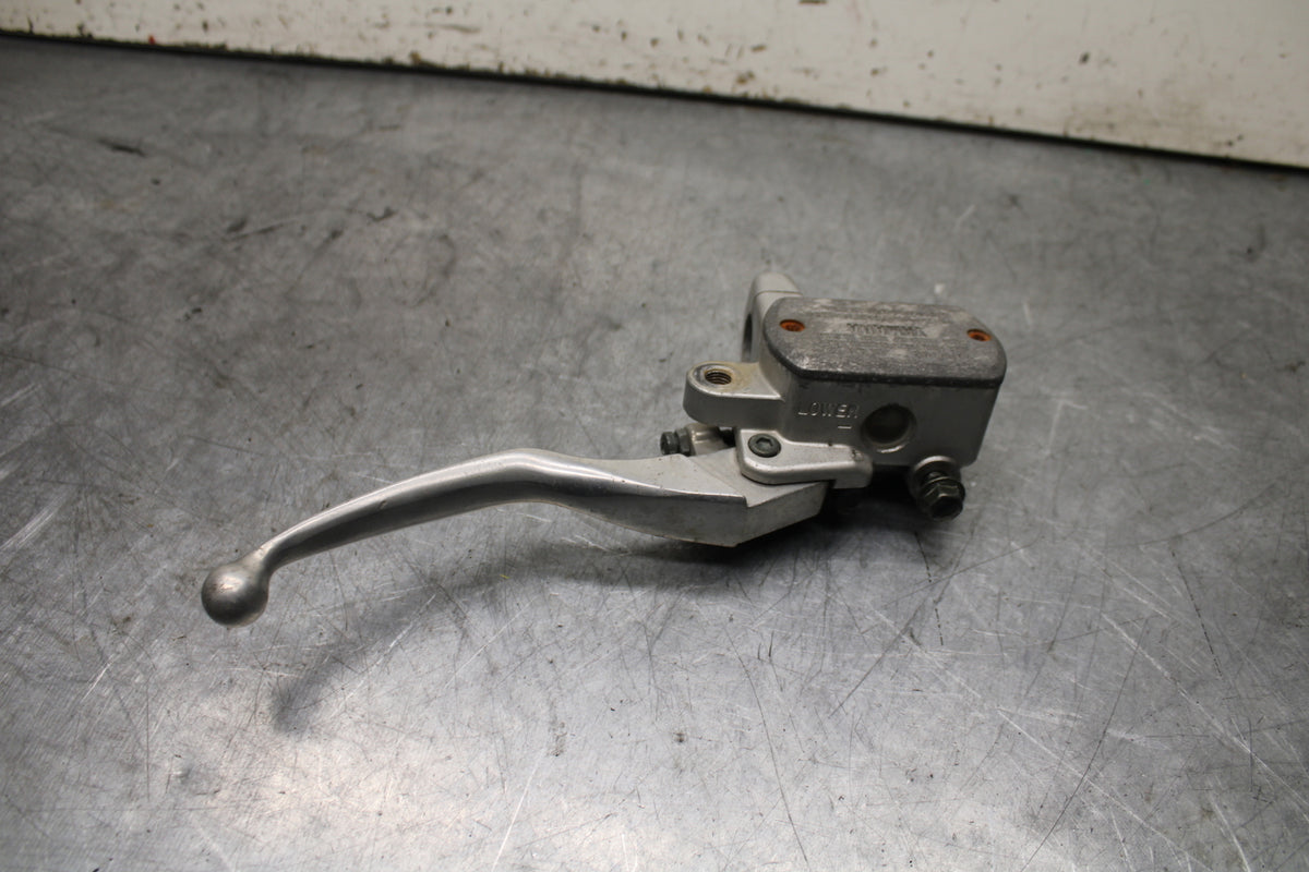 99-00 YAMAHA V STAR 1100 FRONT BRAKE MASTER CYLINDER BB711
