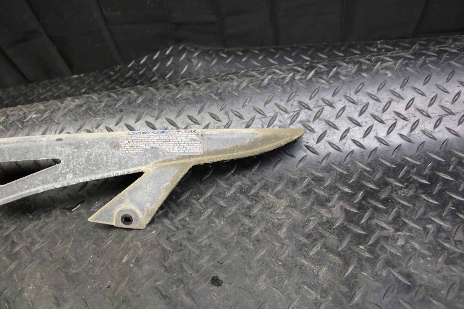 06-07 KAWASAKI NINJA ZX10R REAR BACK DRIVE CHAIN GUARD COVER SHIELD  BB186