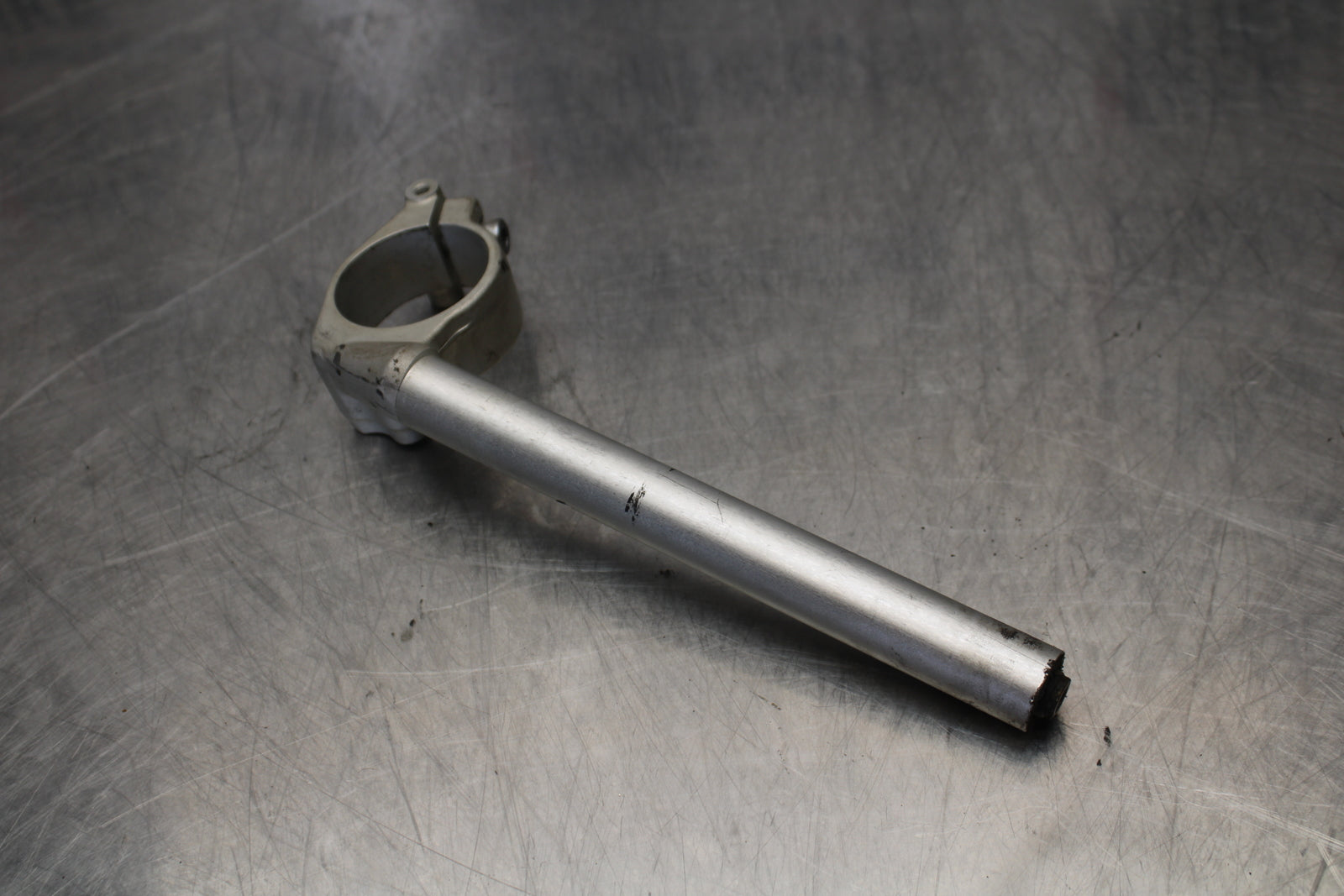 07-08 YAMAHA YZF R1 LEFT CLIP ON HANDLEBAR BB160
