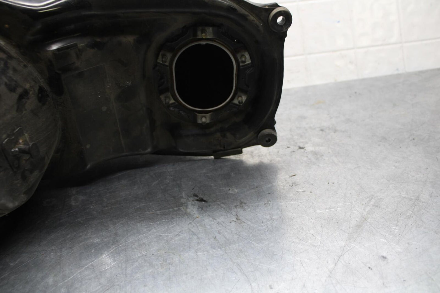 2001 Honda ST1100 GAS TANK FUEL CELL PETROL RESERVOIR BB77