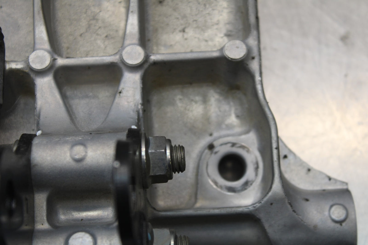 18-26 KAWASAKI Z400 ENGINE MOUNT MOTOR BRACKET BB852