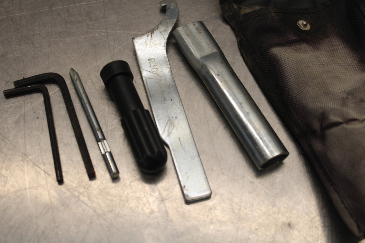 24-25 KAWASAKI NINJA 500 EX500J ABS STOCK TOOLS OEM TOOL BAG KIT SET BB934