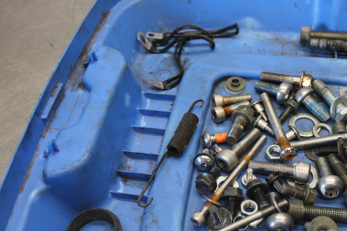 07 SUZUKI BOULEVARD M50 MOUNTING BOLTS HARDWARE SCREWS BB897