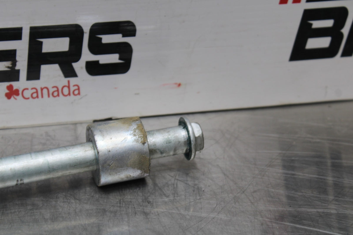 15 SUZUKI BOULEVARD C50 REAR AXLE BACK WHEEL RIM PIVOT BOLT AXEL BB775