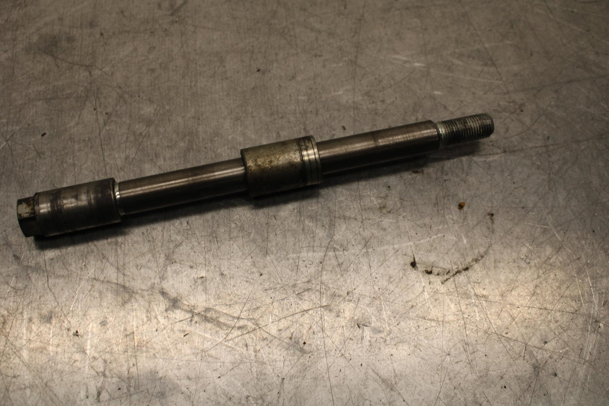 1985 Honda Shadow 500 VT500C FRONT WHEEL RIM AXLE PIVOT BOLT 44301-MF5-750 BB615