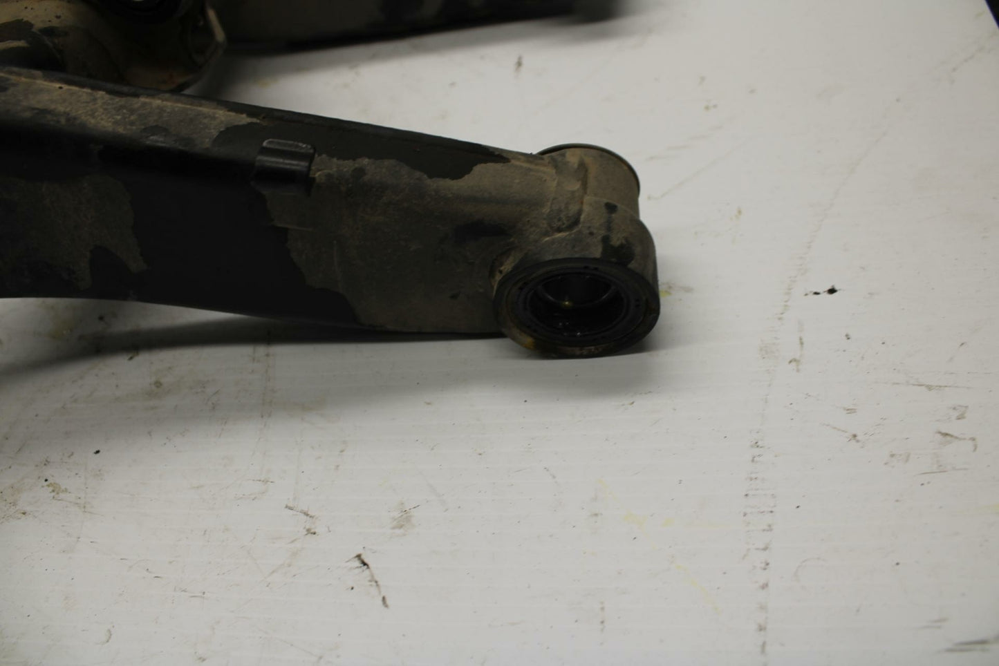 17-20 KAWASAKI NINJA 650 EX650 ABS REAR SWINGARM BACK SUSPENSION SWING ARM BB277