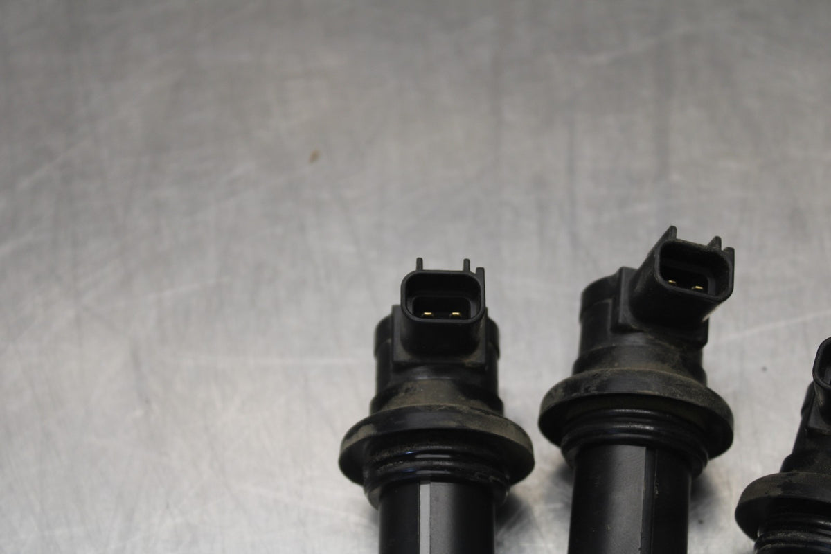 03 YAMAHA YZF R1 IGNITION COILS COIL SPARK PLUG CAPS BB895