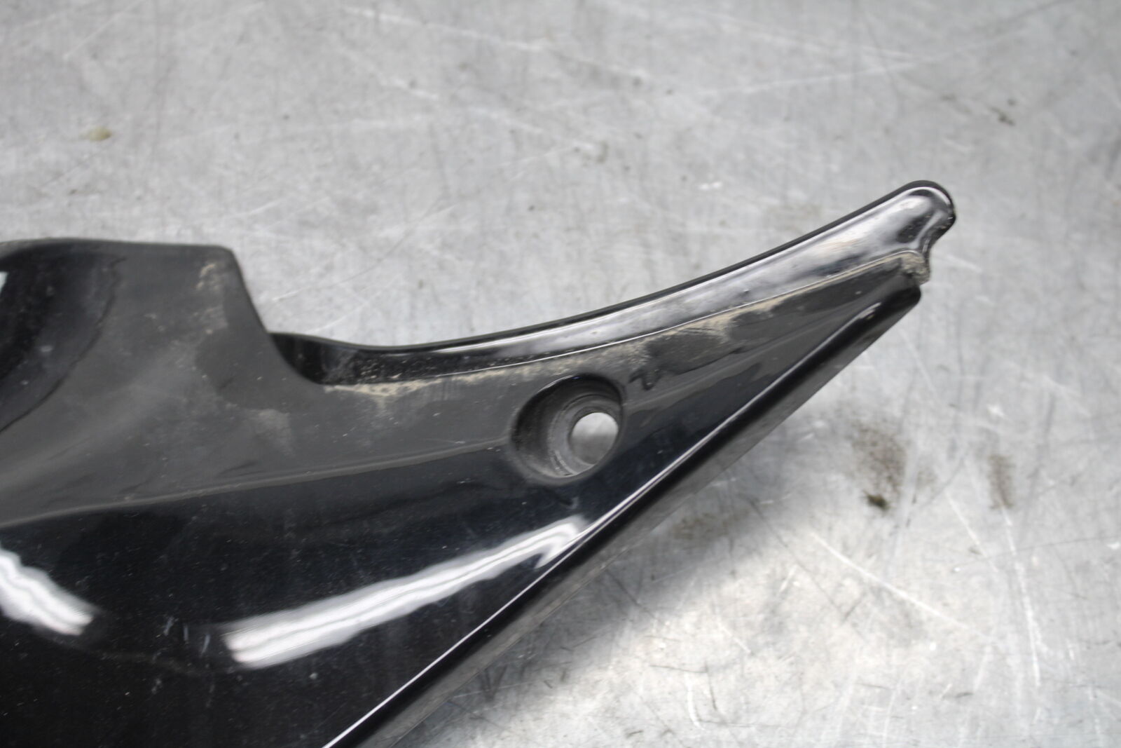 06-07 SUZUKI GSXR 600 LEFT GAS TANK FUEL CELL PANEL COVER TRIM COWL  BB694