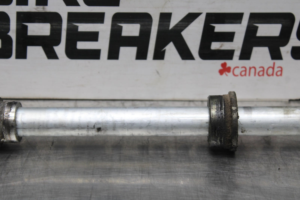 07 KAWASAKI NINJA 650 EX650 REAR AXLE BACK WHEEL RIM PIVOT BOLT AXEL BB844