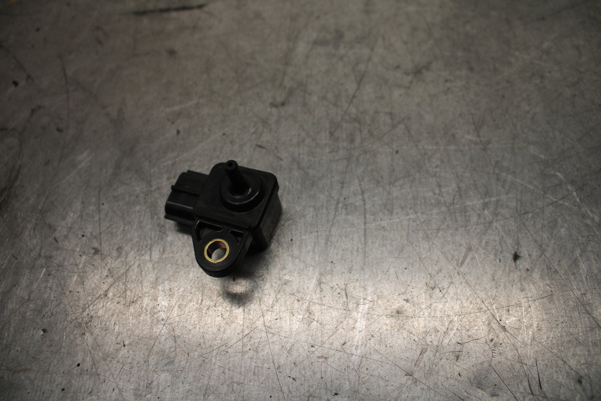 03-04 TRIUMPH DAYTONA 600 MAP MASS AIR FLOW PRESSURE SENSOR BB745