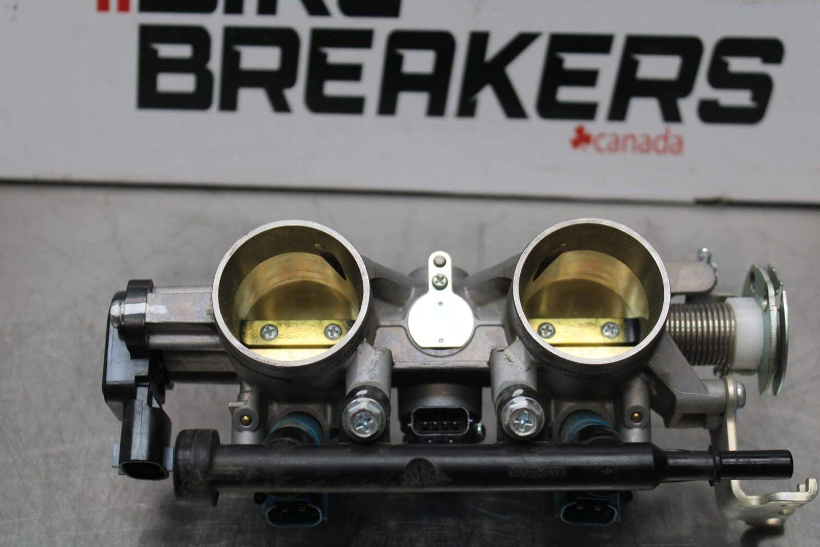 22-25 YAMAHA YZF R7 MAIN FUEL INJECTORS / THROTTLE BODIES  BB176